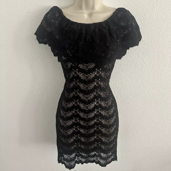 Nightcap Clothing Black Nude Lace Mini Dress Off the Shoulder Stretch Sz 2 Small - Picture 7 of 10